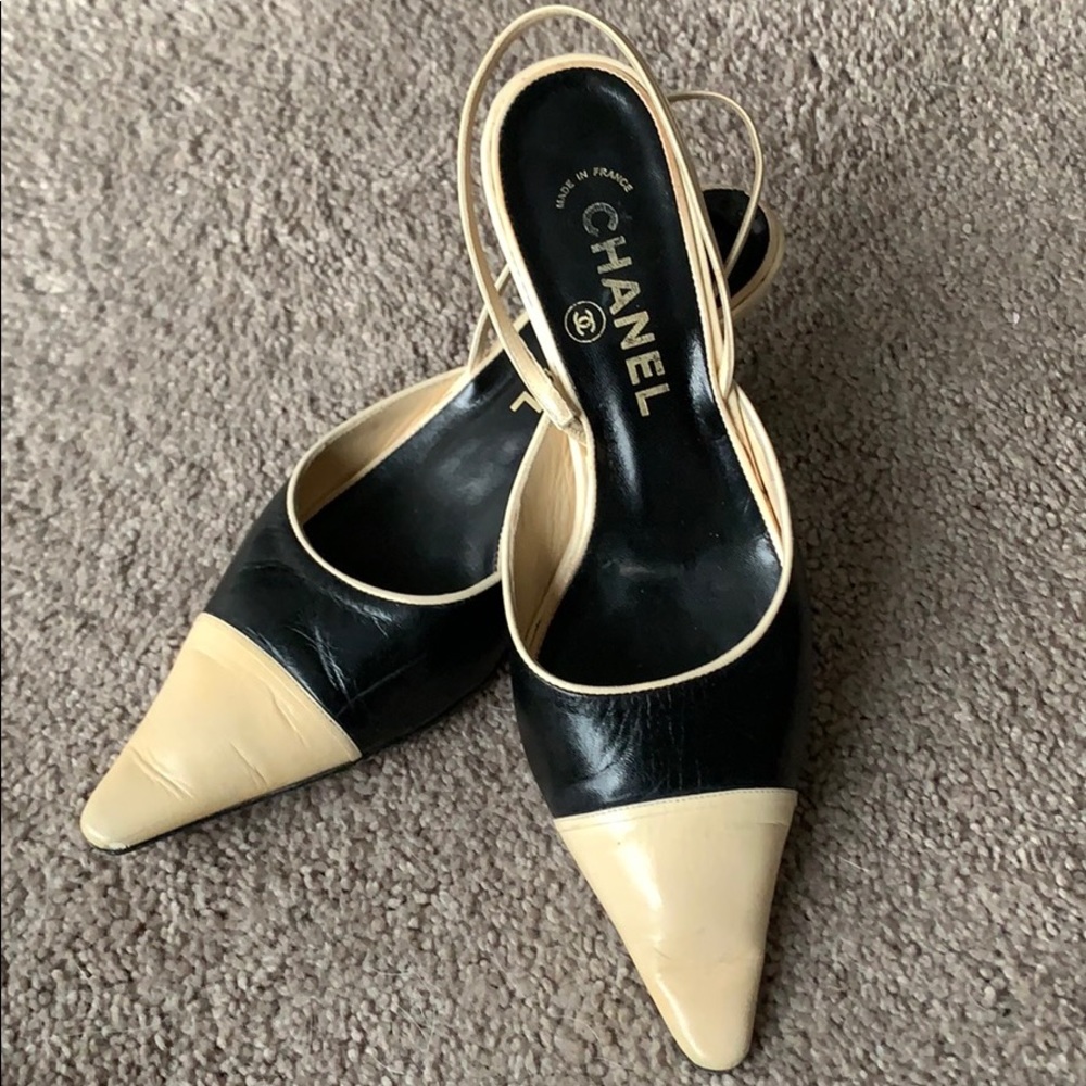 CHANEL vintage heel 😍
